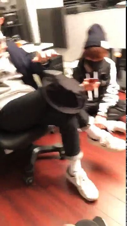 mont ° 몬트 instalive 18.03.07/8(?) - 2 -