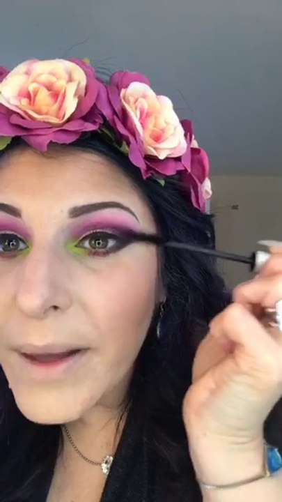 Simply Pink Eye Makeup Tutorial - Makeup for beginner