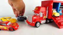 Disney Cars 3 Toys Lightning Mcqueen gets a surprise Birthday Party in Mack Truck