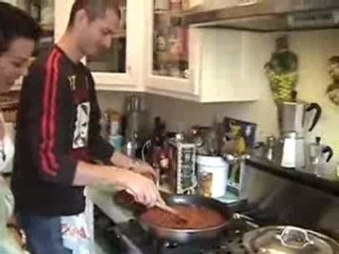 Debi Mazar - The Tuscan Gun Ep #08 2/2: Beef Ragout