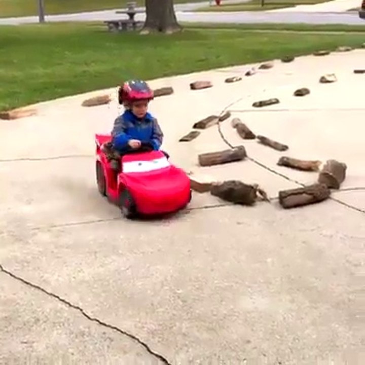 Kids vs Power wheels!