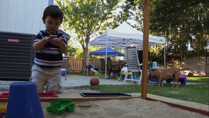 Autisme : Ilan, Ryan et le toucher