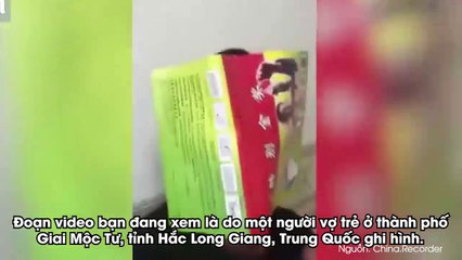 Mải mê làm siêu anh hùng trong game điện thoại, nam thanh niên bị vợ úp măt vào keo dích chuột