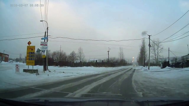 Russie Etincelles sur lignes électriques