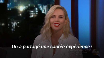 Charlize Theron nous explique comment sa maman d'amour lui fournit de la marijuana pour arriver à dormir