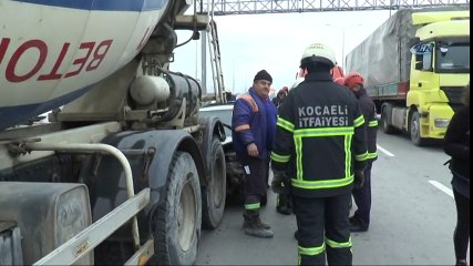 Otomobil Beton Mikserine Arkadan Çarptı: 1 Yaralı