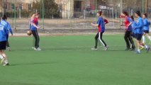 Van Hakkari'nin Kadın Futbolcularıyla Kadın Jandarma Personelinden Dostluk Maçı-Hd