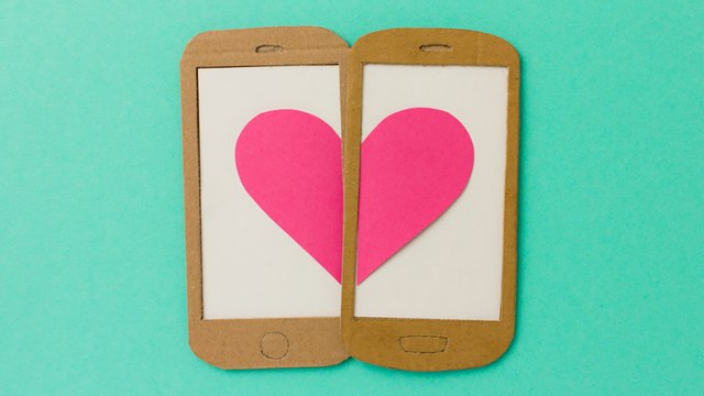 Love, Lindsay: ‘While On A Date, He Started Swiping On The Dating App We Met On. What Should I Do?'