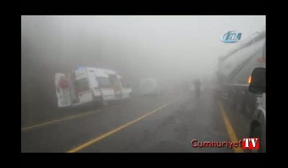 Sis nedeniyle zincirleme trafik kazası: 12 yaralı