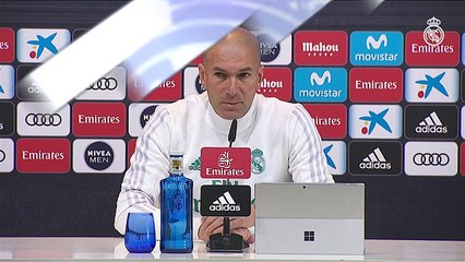 Zidane: "Al que le gusta el fútbol, le gusta Benzema"