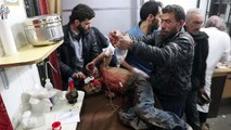 مدنيون يفرون من بلداتهم مع تقدم قوات النظام داخل الغوطة الشرقية المحاصرة