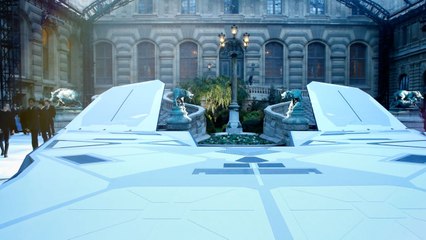 Louis Vuitton Lands A Spaceship On The Louvre