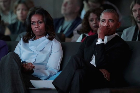 Barack and Michelle Obama are Reportedly Talking to Netflix to Produce Shows