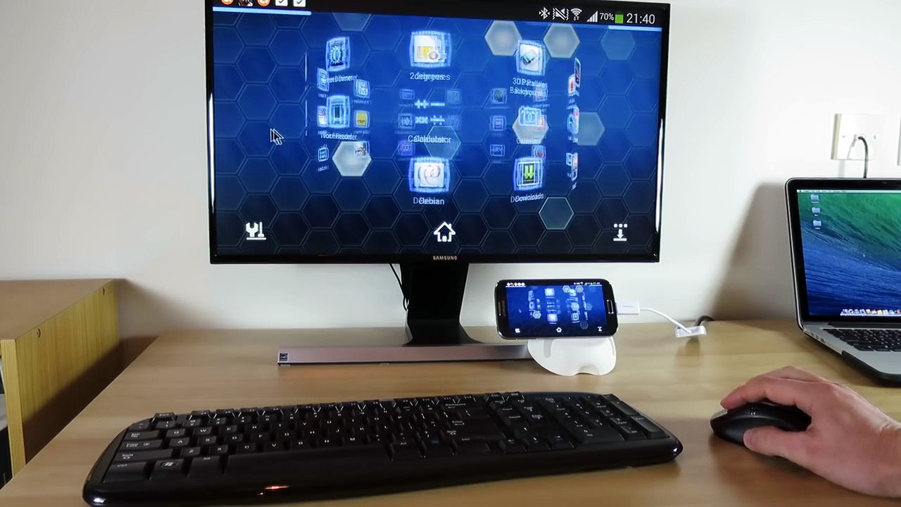 Using an Android phone like a desktop PC - Linux Debian Noroot