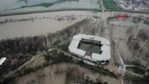 Edirne Tunca Nehri'ndeki Taşkın, 'Kırmızı Alarm' Seviyesine Yükseldi