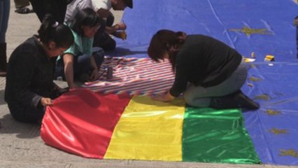 Bolivia hace historia con una bandera de más de 200 kilómetros