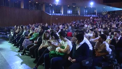 Farklı Milletlerden Öğrenciler 15 Temmuz'daki Destansı Mücadeleyi Sahneye Taşıdı