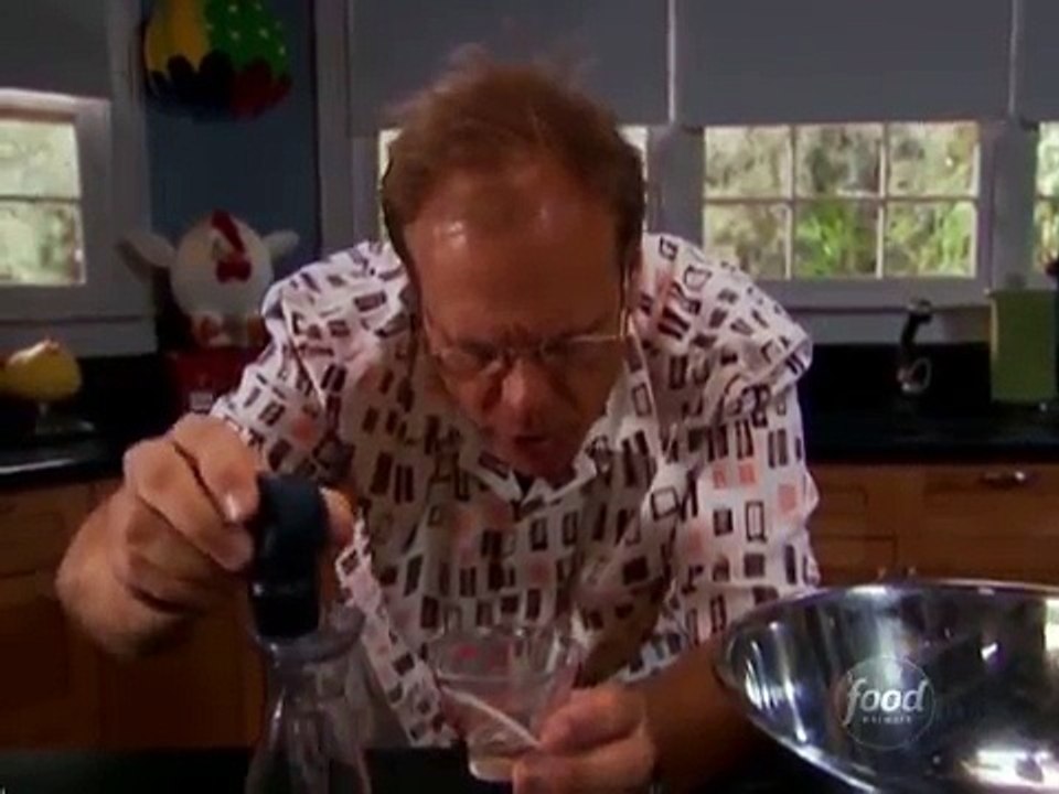 Alton Browns Perfect Popcorn Food Network video Dailymotion