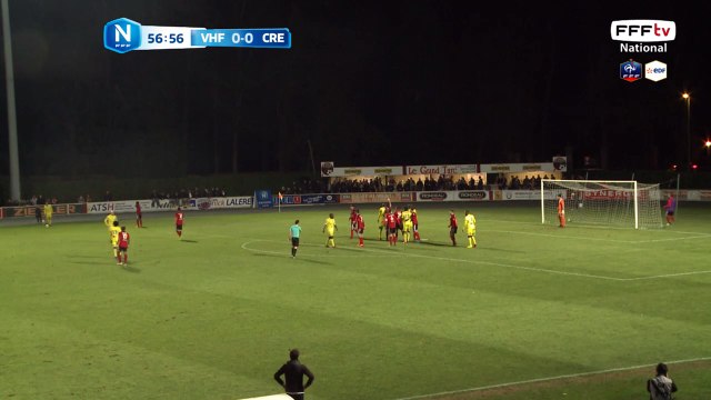 Coup franc bien frappé mais une faute sur Pichot est sifflée