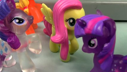 MLP Airport - Flight To Catch - My Little Pony Travel Part 10 Apple Jack Series