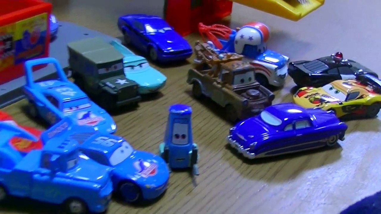 東京アクションコース ディズニー カーズ トミカ Tomica Cars 2 Tokyo Ac...