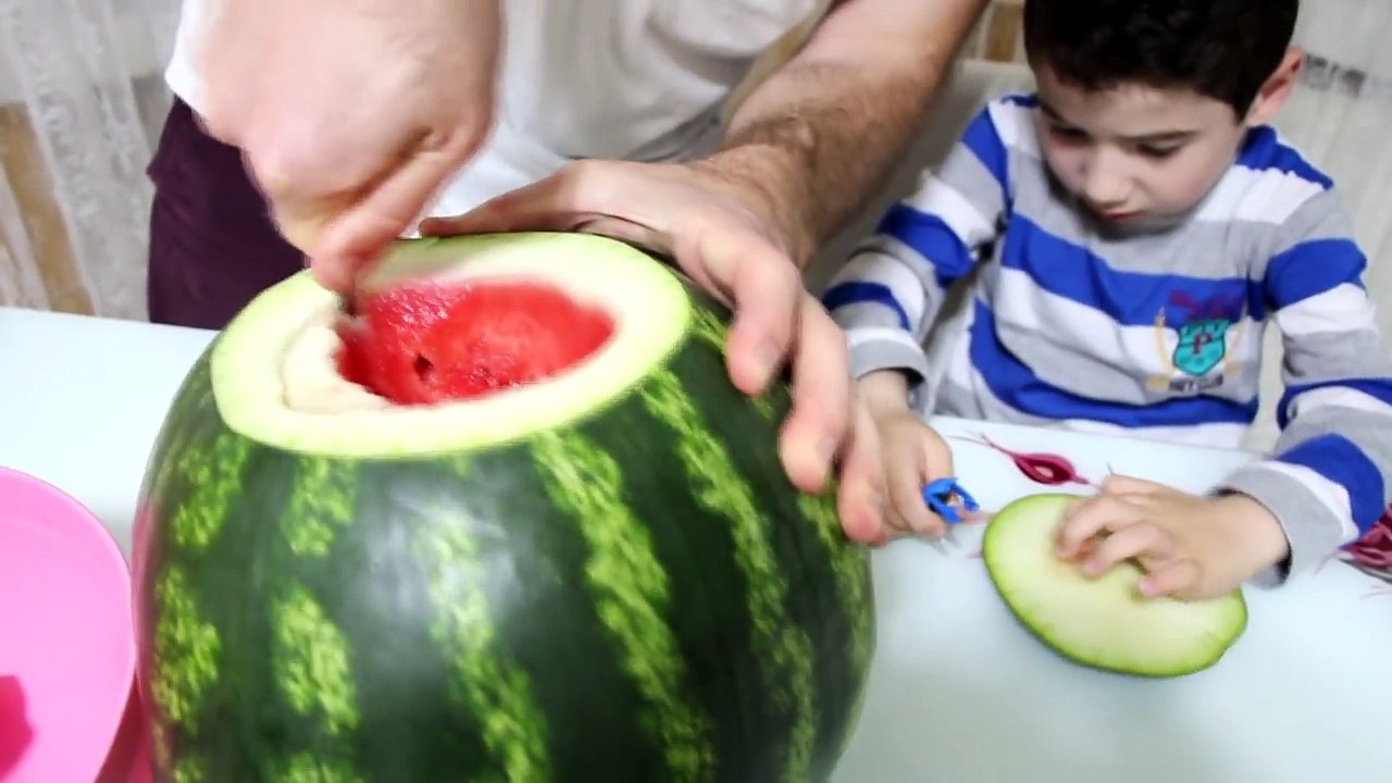 İlginç COCA COLA Mentos deneyi !! - 10 Milyon izlenen video