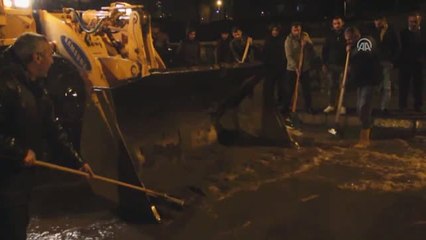 Güroymak'ta Şiddetli Yağış