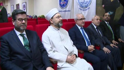 Diyanet İşleri Başkanı Erbaş, sabah namazını Hakkari’de kıldı