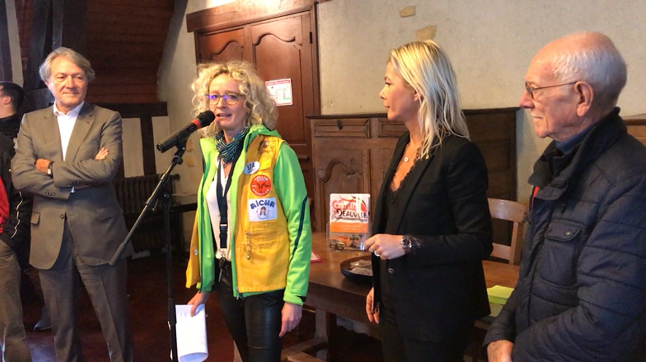 Deux Deauvillaises au départ du rallye Aïcha des Gazelles