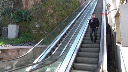 Bursa'da Yürüyen Merdivende Panik 7'si Öğrenci 8 Yaralı -Hd