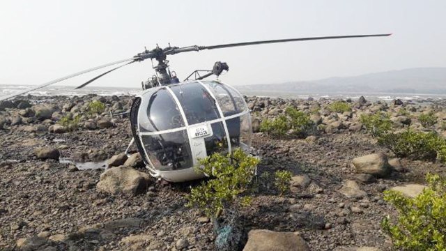 Indian Coast Guard Helicopter Crash Lands In Raigad | OneIndia News