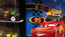 Disney Cars 3 Toys - BRAND NEW TOYS 2017 CARS OFFICIAL DISNEY STORE TOY HUNT Cars Diecast & Playsets
