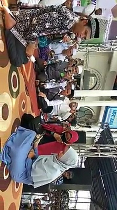 PROSES PENGISLAMAN OLEH TUAN GURU USTAD ABDUL SOMAD LC MA