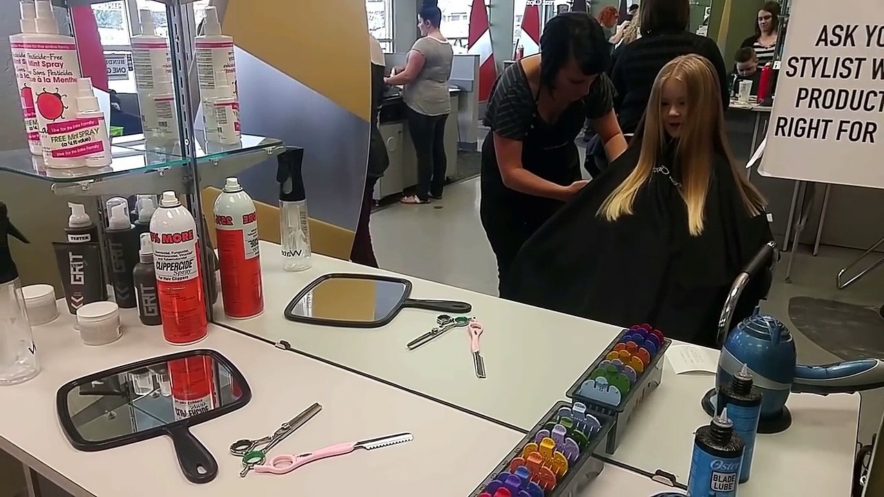 Trinity Gets Her Hair Chopped! Time for a Haircut!!