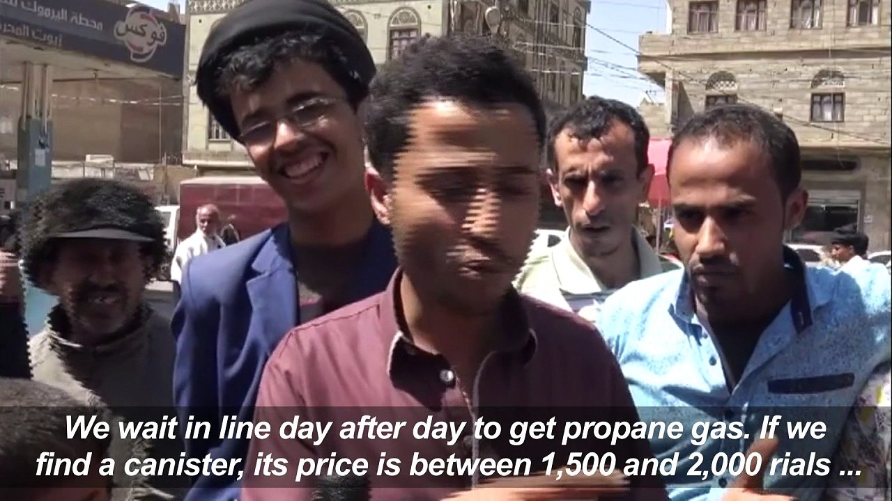 War leaves Yemenis struggling to find cooking fuel