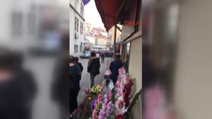 Zonguldak Elindeki Bıçakla Etrafındakilere Saldırdı