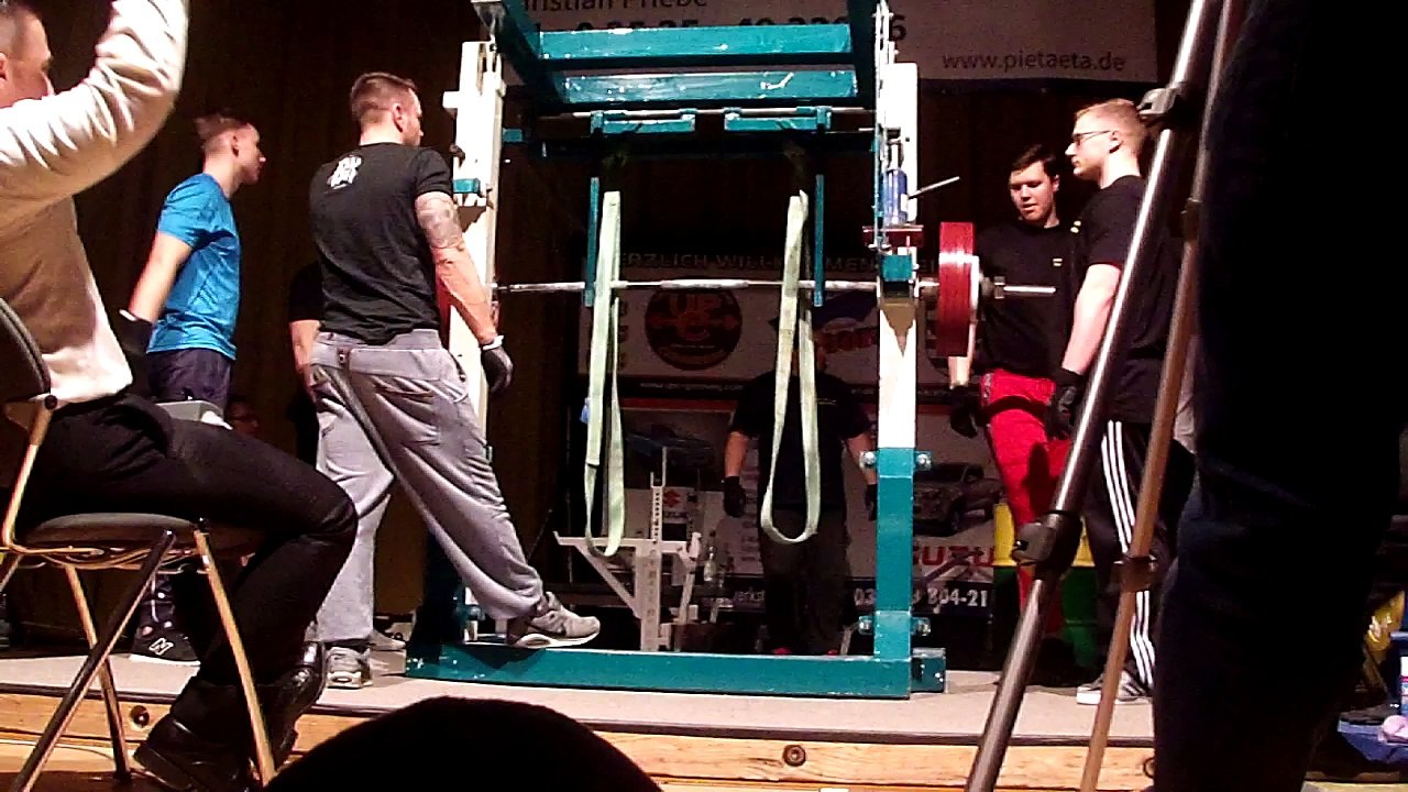 Ralf Döhne, 2. Versuch Beugen 245 kg