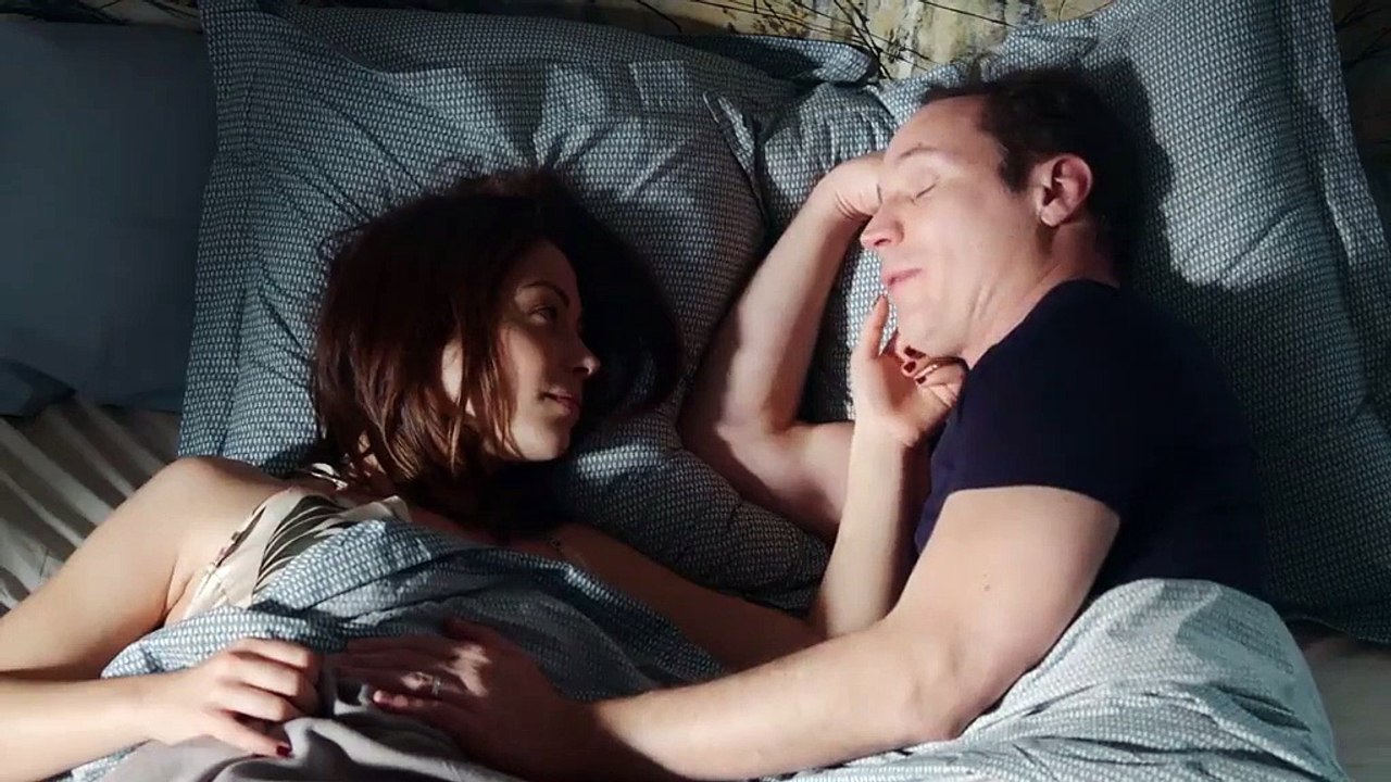 Plus Belle La Vie : Plus rien ne va ! Johanna ment à Xavier...