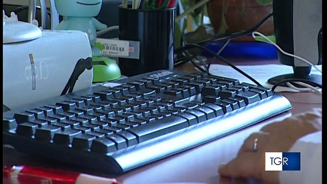 Bari: adescava quindici minorenni su Facebook per scopi sessuali, arrestato