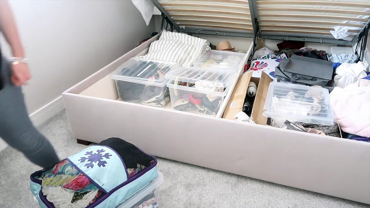 SPRING CLEANING ROUTINE: BEDROOM | DEEP CLEAN BEDROOM