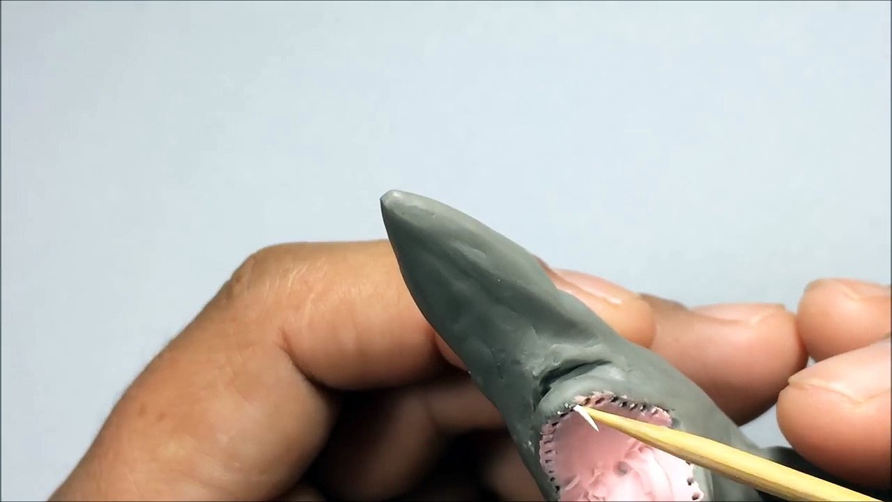 ★ Como hacer un tiburón duende de plastilina / how to make a goblin shark plasticine
