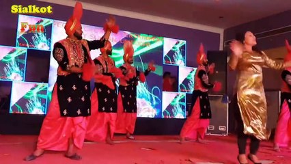 இப்படியொரு டான்ஸ் நீங்கள் பார்த்ததுண்டா? இதைப் பாருங்கள்