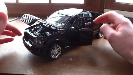 Review of 1/18 Ford F-150 Harley Davidson Edition by Maisto