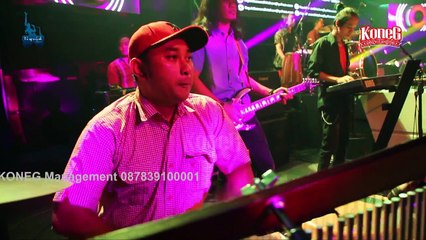 Tiara Yantika feat. Dero - Goyang Dumang [Liquid Cafe] [LIVE PERFORMANCE] (2)