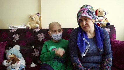 Ablasının iliğiyle hayata tutundu - SİVAS