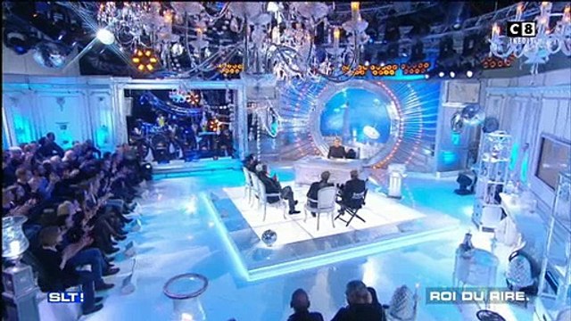 Mais qu'est-il arrivé hier soir à Thierry Ardisson pendant Salut les terriens et pourquoi fait-il cette tête ?