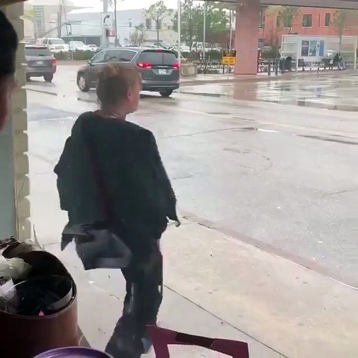 Quand tu attends le bus et que ta journée commence bien