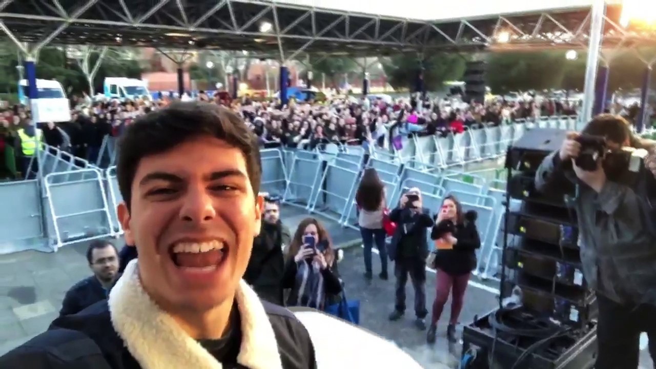 Éxito rotundo en la primera firma conjunta de Alfred y Amaia