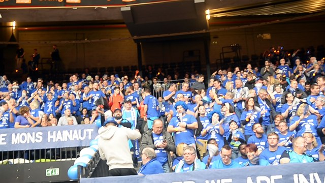DAmbiance avant la finale Ostende - BMH - des supporters déchaînés 1