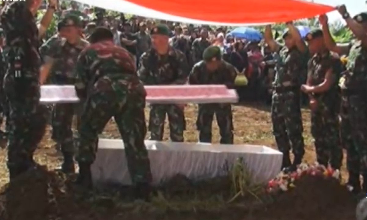 Pratu Randi, Korban Tewas Kecelakaan TNI AD Dimakamkan
